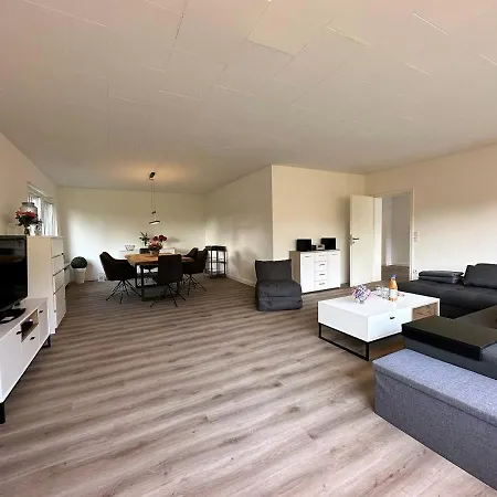 Haus Libelle, Ebenerdig, Wlan, Neu Renoviert, Hochwertig Ausgestattet